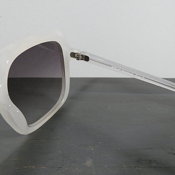 HOST PICK! NWT Betsey Johnson FUN FABULOUS in The Details Square Sunglasses - Picture 8 of 10